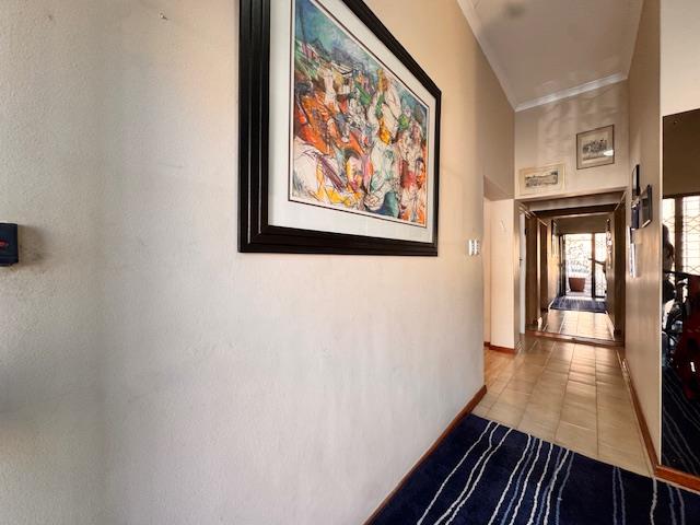 To Let 4 Bedroom Property for Rent in Sea Point Western Cape